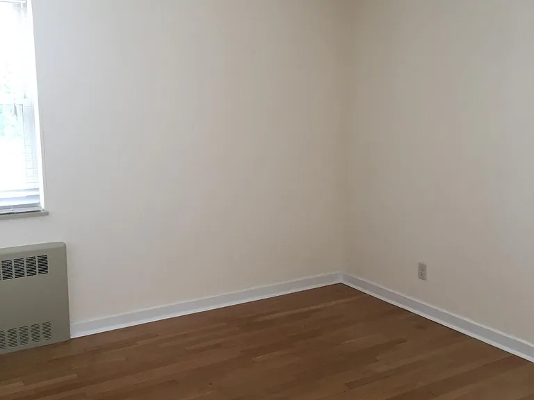 454 Bernhardt Dr #5 — Photo 9