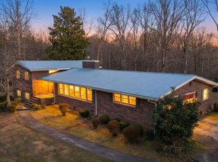 3317 Talmadge Dr, Clarkesville, GA 30523