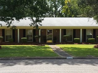 2761 Knollwood Dr, Montgomery, AL 36116