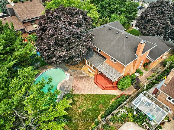 3rd image of 24 Nottingham Pl