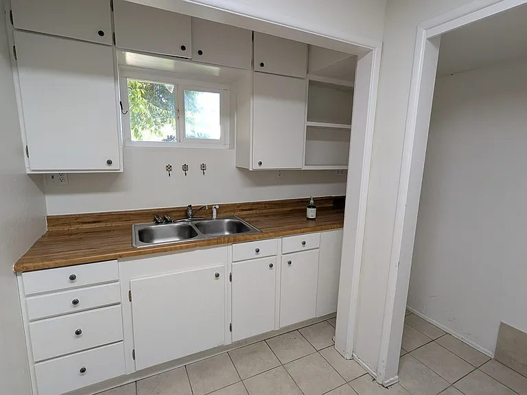 1631 Fredericks St #1 — Photo 18