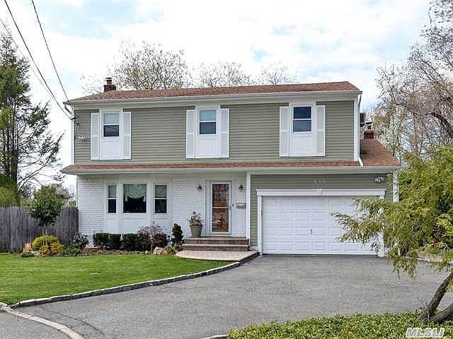 1st image of 610 Woodbury Ct