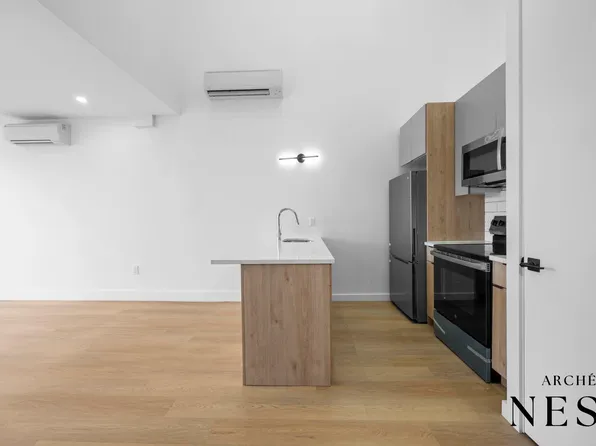 462 East 29th Street image 16 of 20