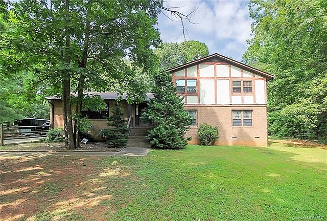 1st image of 9312 Pinenoll Ln #24