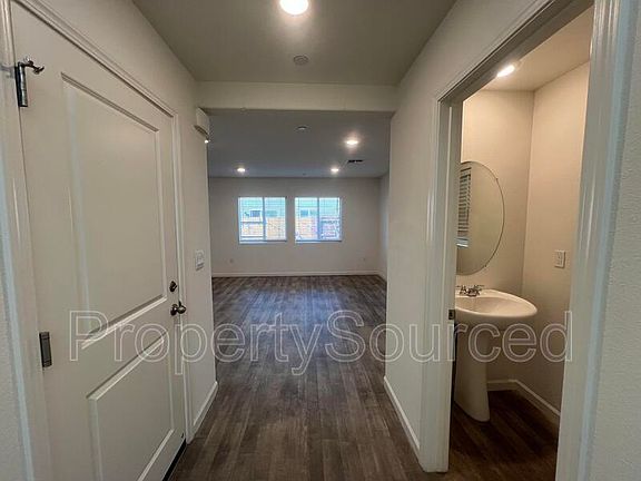3rd image of 449 Miwok Ln