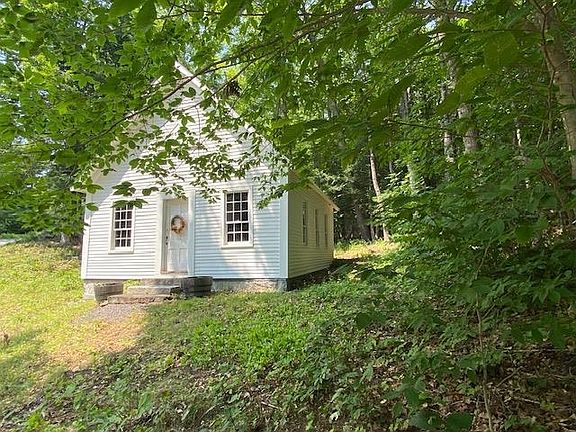 4th image of 96 Nelson Hill Road
