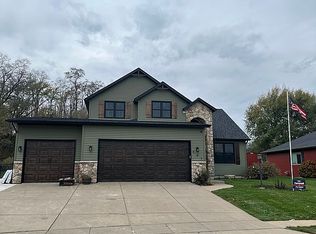 641 N 6th Street Cir, Princeton, IA 52768