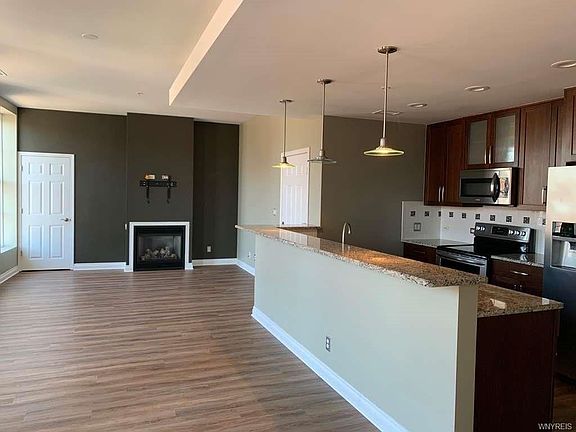 4th image of 12 E Main St