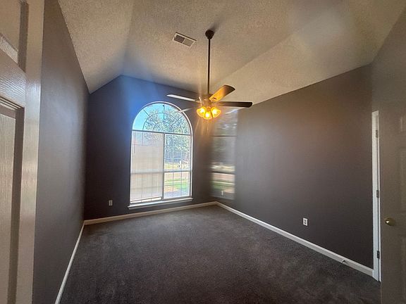 5th image of 1481 Estacada Way