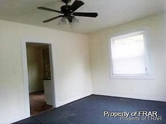 5th image of 106 Scott Ave