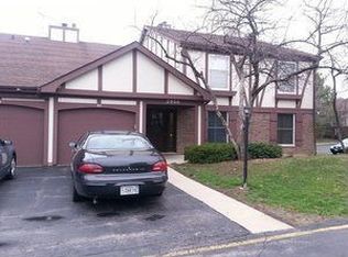 2930 Northampton Dr #21B2, Rolling Meadows, IL 60008