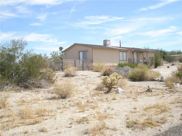 7677 Bedouin Rd, Twentynine Palms, CA 92277