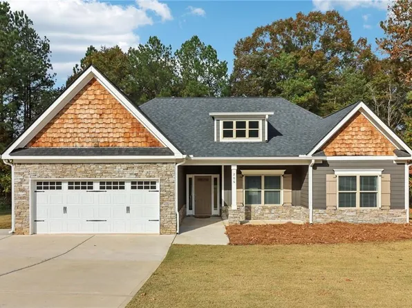 206 Woods Cir, Ball Ground, GA 30107