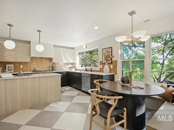 5814 W Randolph Dr, Boise, ID 83709