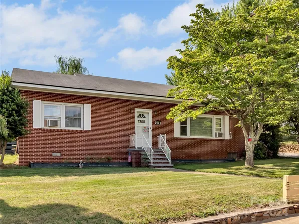 573 N Main St, Canton, NC 28716