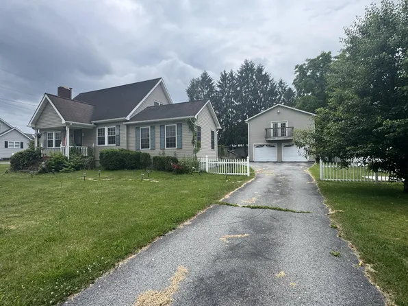 211 Crescent Rd, Beckley, WV 25801