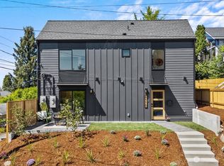 4110 SW Bradford St, Seattle, WA 98116