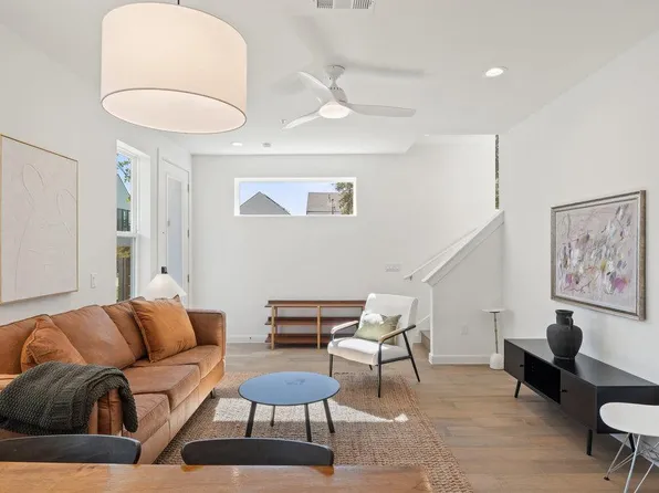 2200 McFly St #72, Austin, TX 78723