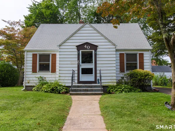 40 Saltonstall Place, East Haven, CT 06512