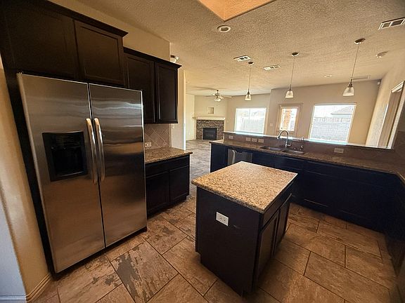 4th image of 3208 Rembrandt Ave