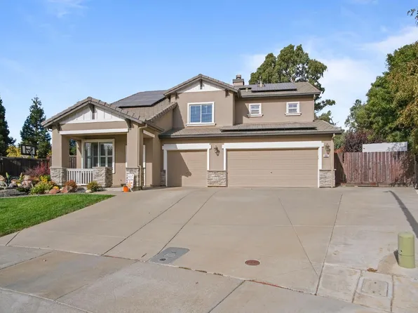 555 Mendocino Ct, Dixon, CA 95620