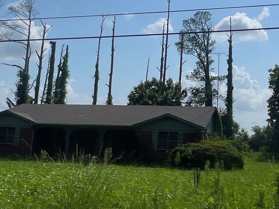 2nd image of 497 Lakeview Dr