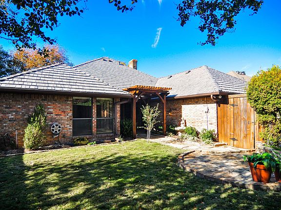 4th image of 1404 Winding Hollow Ln