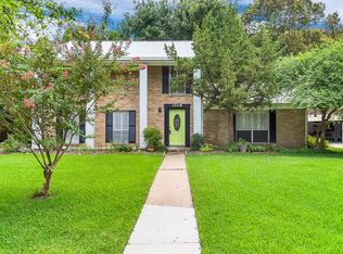 15813 Elwood Dr, Jersey Village, TX 77040