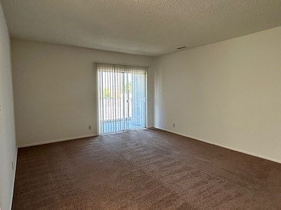 4th image of 521 S Grevillea Ave APT 7
