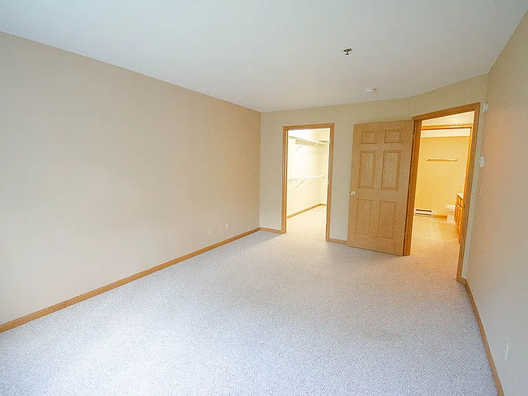 1872 Deerhaven Ln NE #5 — Photo 11