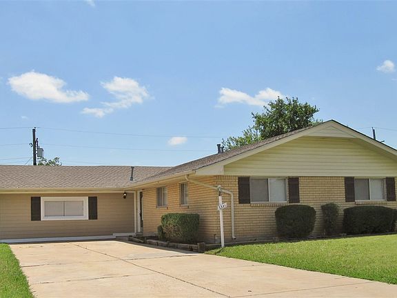 2nd image of 5511 NW Eisenhower Dr