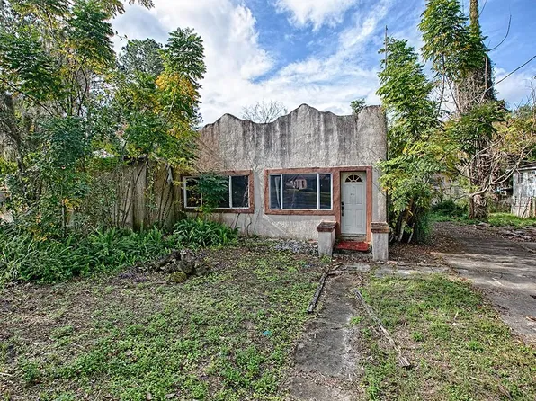 6405 Sunnyside Dr, Leesburg, FL 34748