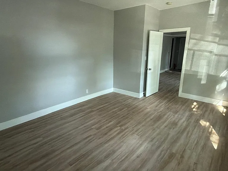 1151 Grant Ave #2E — Photo 4