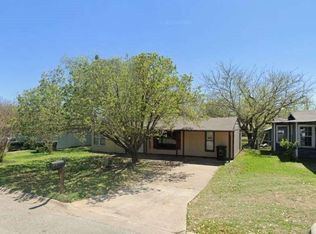 905 Euclid St, Cleburne, TX 76033