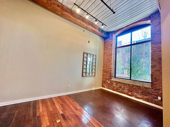 5th image of 300 South St Unit 115