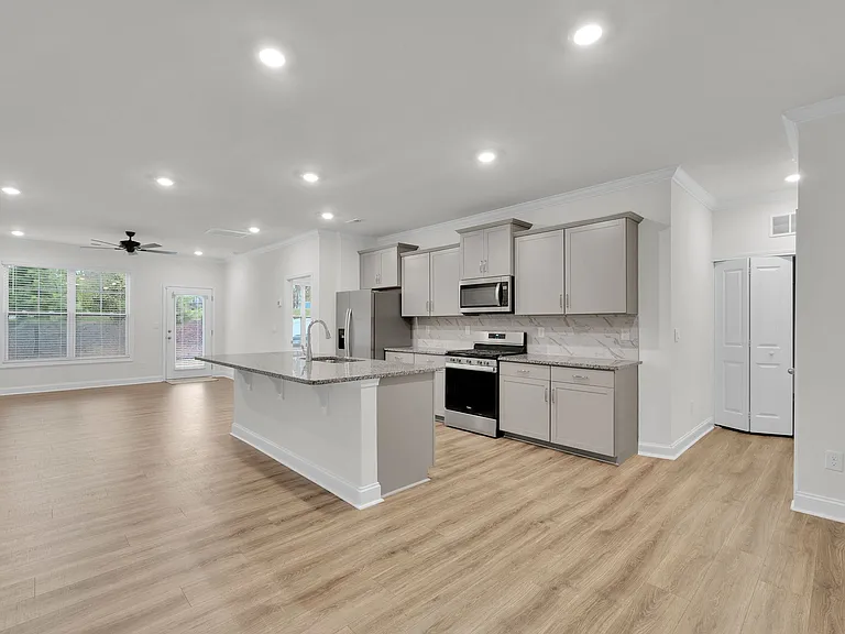 4120 Steel Way — Photo 8