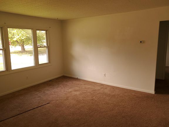 4th image of 531 Tamara Cir