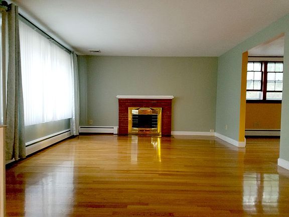 5th image of 115 New Haven St #1