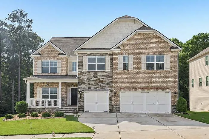 Loganville — Photo 3