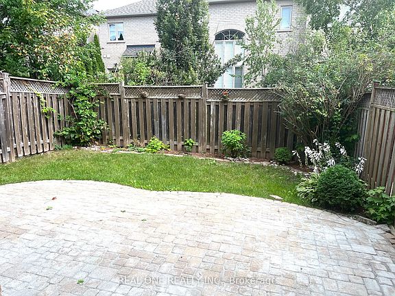 4th image of 2439 Felhaber Cres