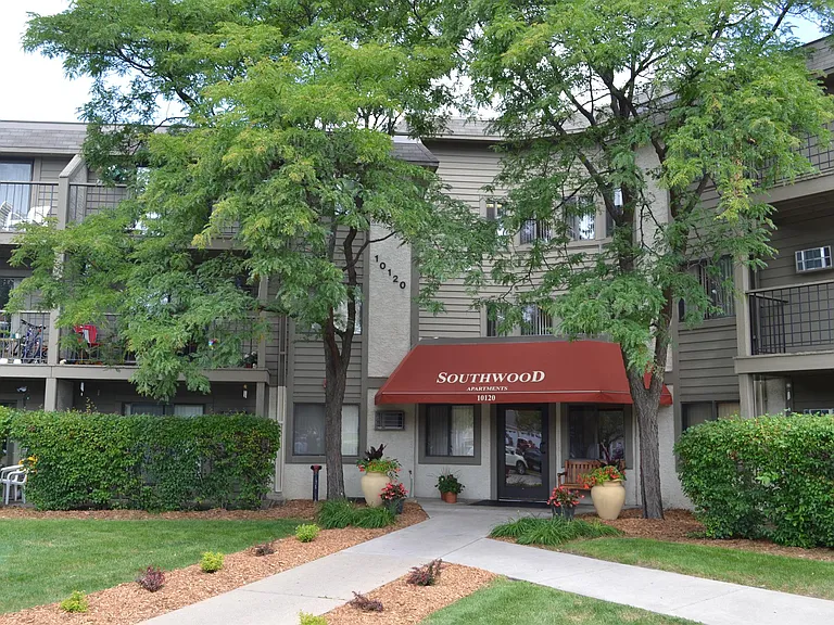 Southwood — Photo 10