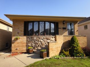 6437 27th St, Berwyn, IL 60402