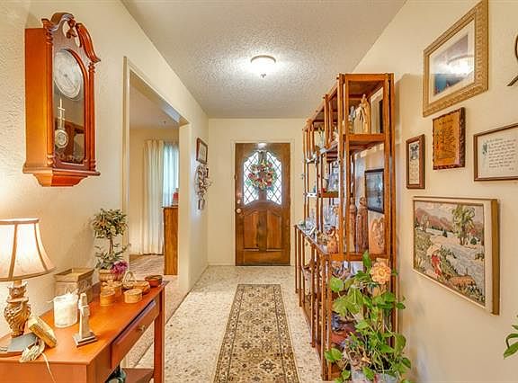 3rd image of 3212 Lawndale Ave