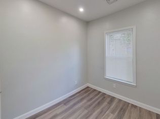 23 Oakwood St #2, Dorchester Center, MA 02124