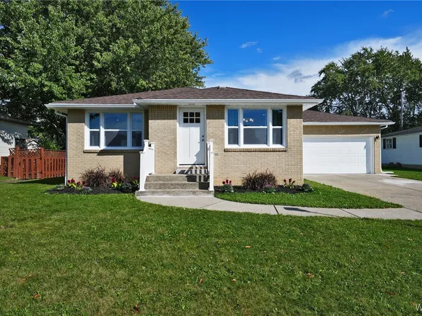 14 Cheryl Rd, West Seneca, NY 14224