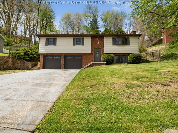 204 Orchard Pl, Charleston, WV 25302