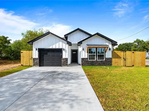 2925 Rogers St, Corpus Christi, TX 78405
