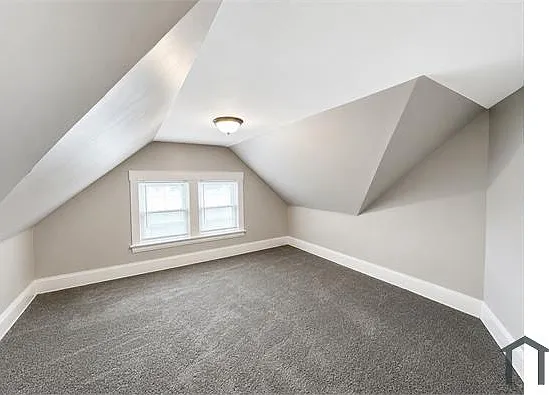 10825 Bryant Ave #2 — Photo 9
