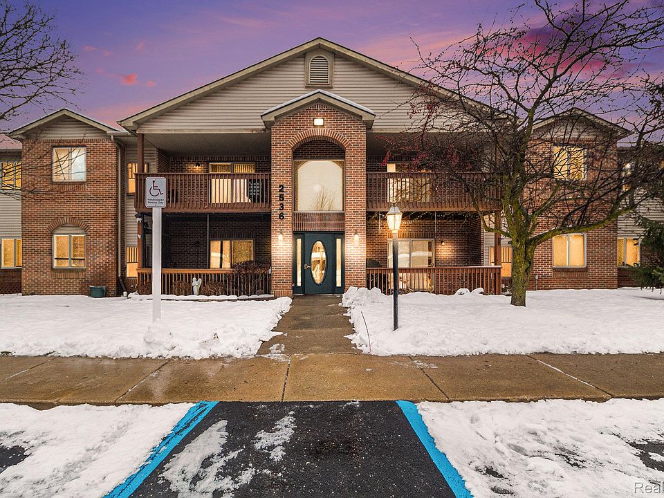 1st image of 2536 Eagles Cir Unit 8