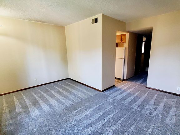 2nd image of 6510 Holdrege St #1